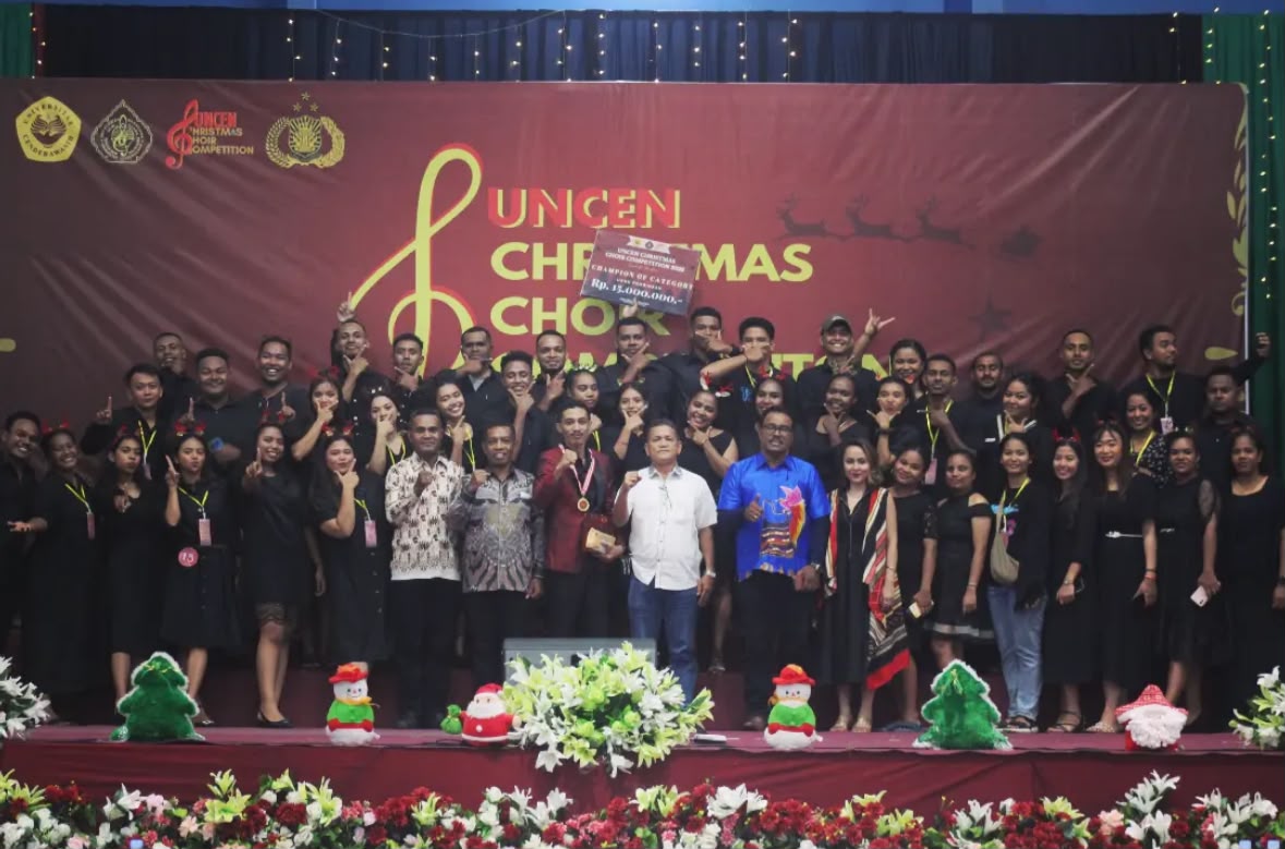 Dokumentasi CHAMPION - UNCEN CHRISTMAS CHOIR COMPETITION